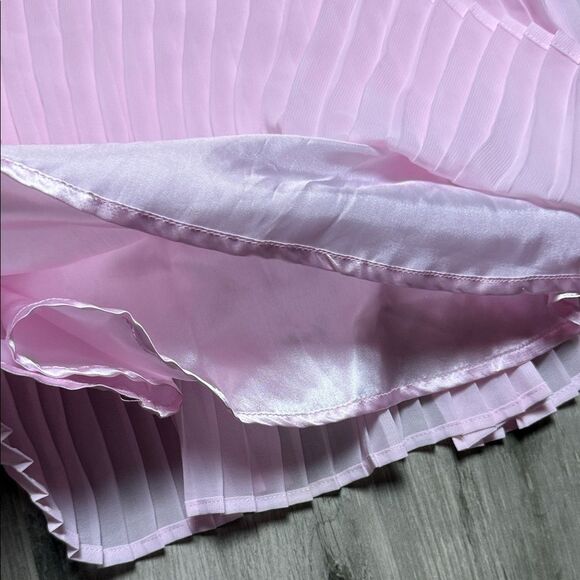 Blueberi Boulevard Light Pink Dress with Green Accents - Picture 7 of 7